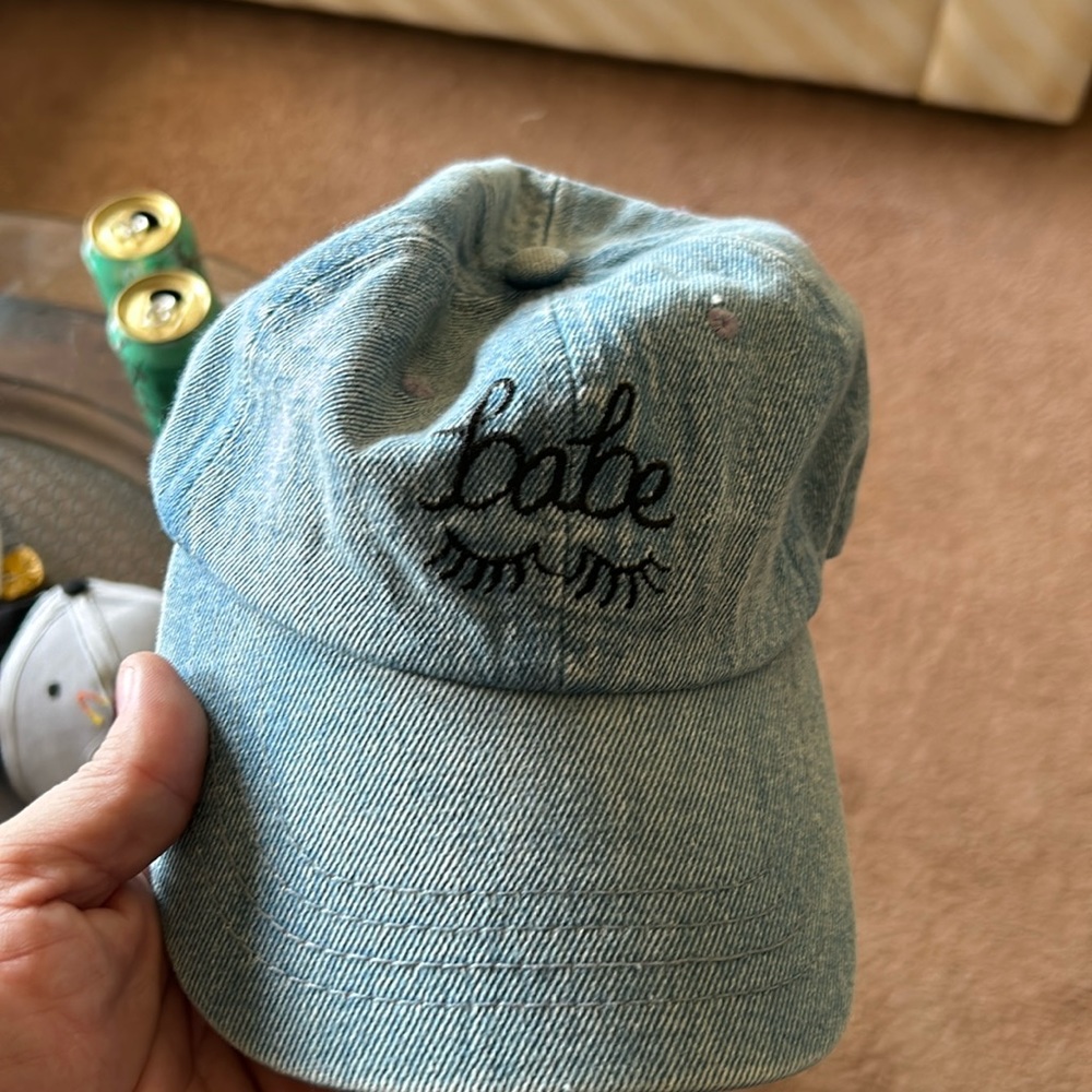 Babe one size fits all hat
